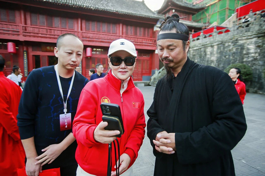 111765416164128850.jpg 微信图片_2025-12-11_091817_809.jpg